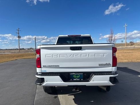 Certified 2024 Chevrolet Silverado 3500 High Country w/ Technology Package AWD/4WD image 4