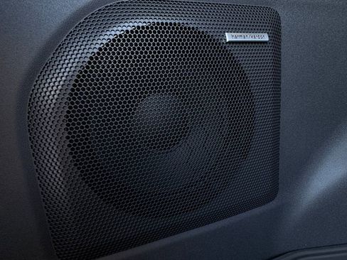 New 2026 Subaru Solterra Limited image 29