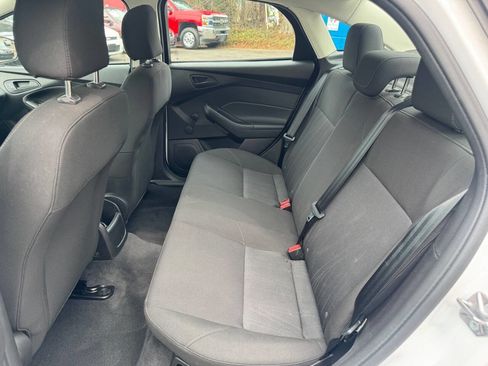 Used 2015 Ford Focus S image 18