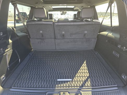 New 2026 Jeep Grand Wagoneer L 4WD w/ Premium Group I image 24