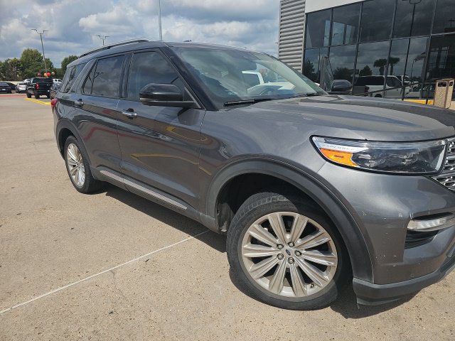 Used 2021 Ford Explorer Limited w/ Equipment Group 301A RWD image 2