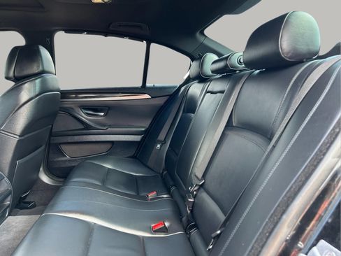 Used 2013 BMW 550i Sedan image 22