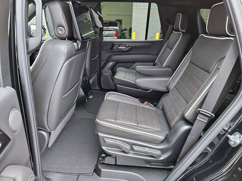 New 2026 GMC Yukon AT4 Ultimate AWD/4WD image 16