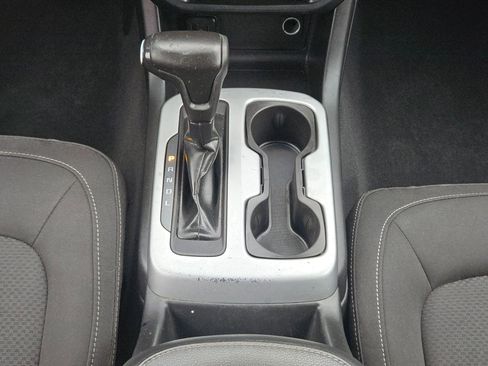 Used 2020 Chevrolet Colorado LT w/ Safety Package image 19