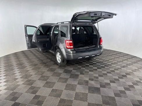 Used 2012 Ford Escape XLT AWD/4WD image 16