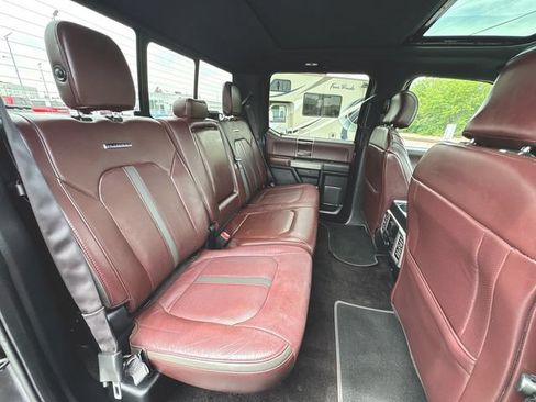 Used 2017 Ford F150 Platinum w/ Equipment Group 701A Luxury AWD/4WD image 27
