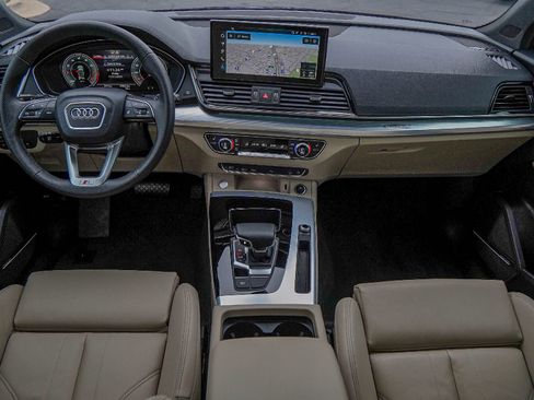 Certified 2025 Audi Q5 2.0T Premium Plus w/ Premium Plus Package image 24