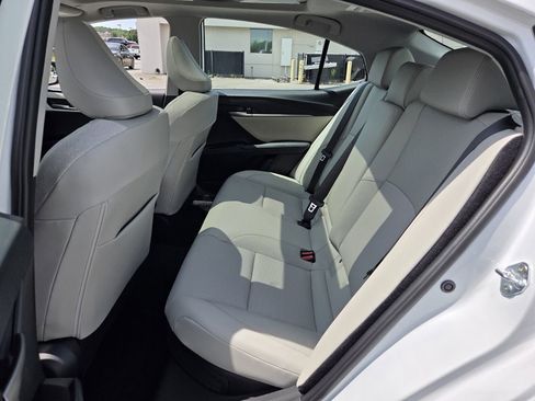 Used 2026 Toyota Camry XLE FWD image 10