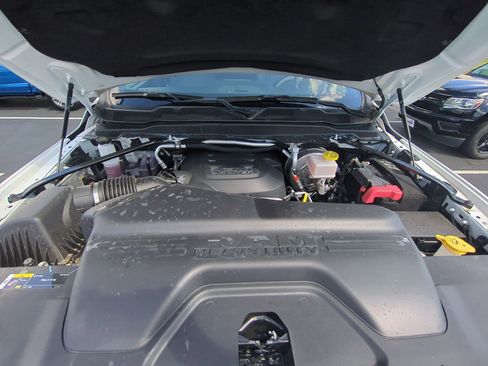 Used 2023 RAM 2500 Tradesman w/ Chrome Appearance Group image 30