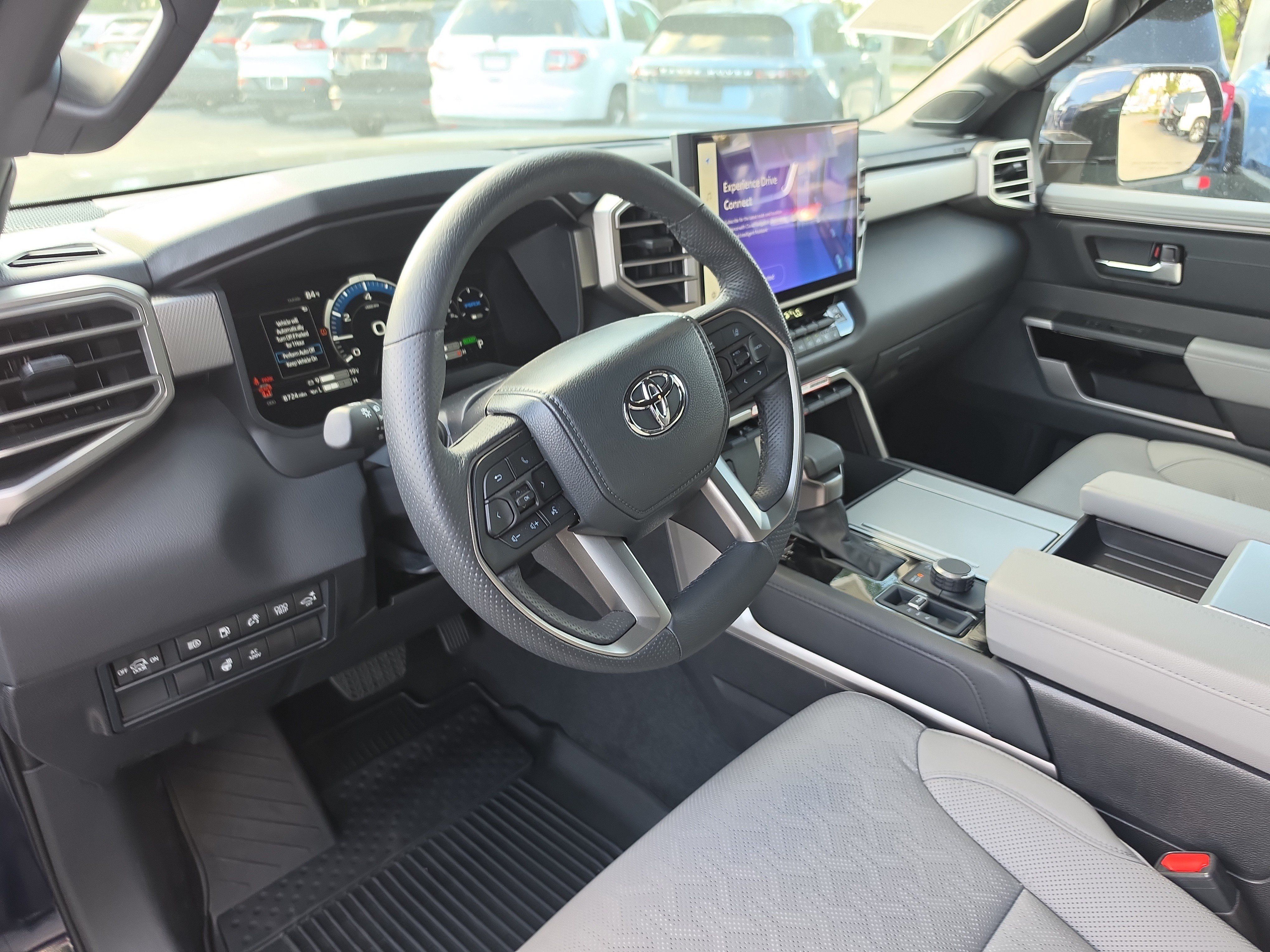 Used 2025 Toyota Sequoia Limited AWD/4WD image 17