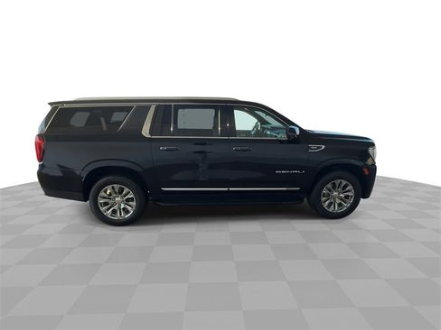 Certified 2024 GMC Yukon XL Denali w/ Max Trailering Package image 9