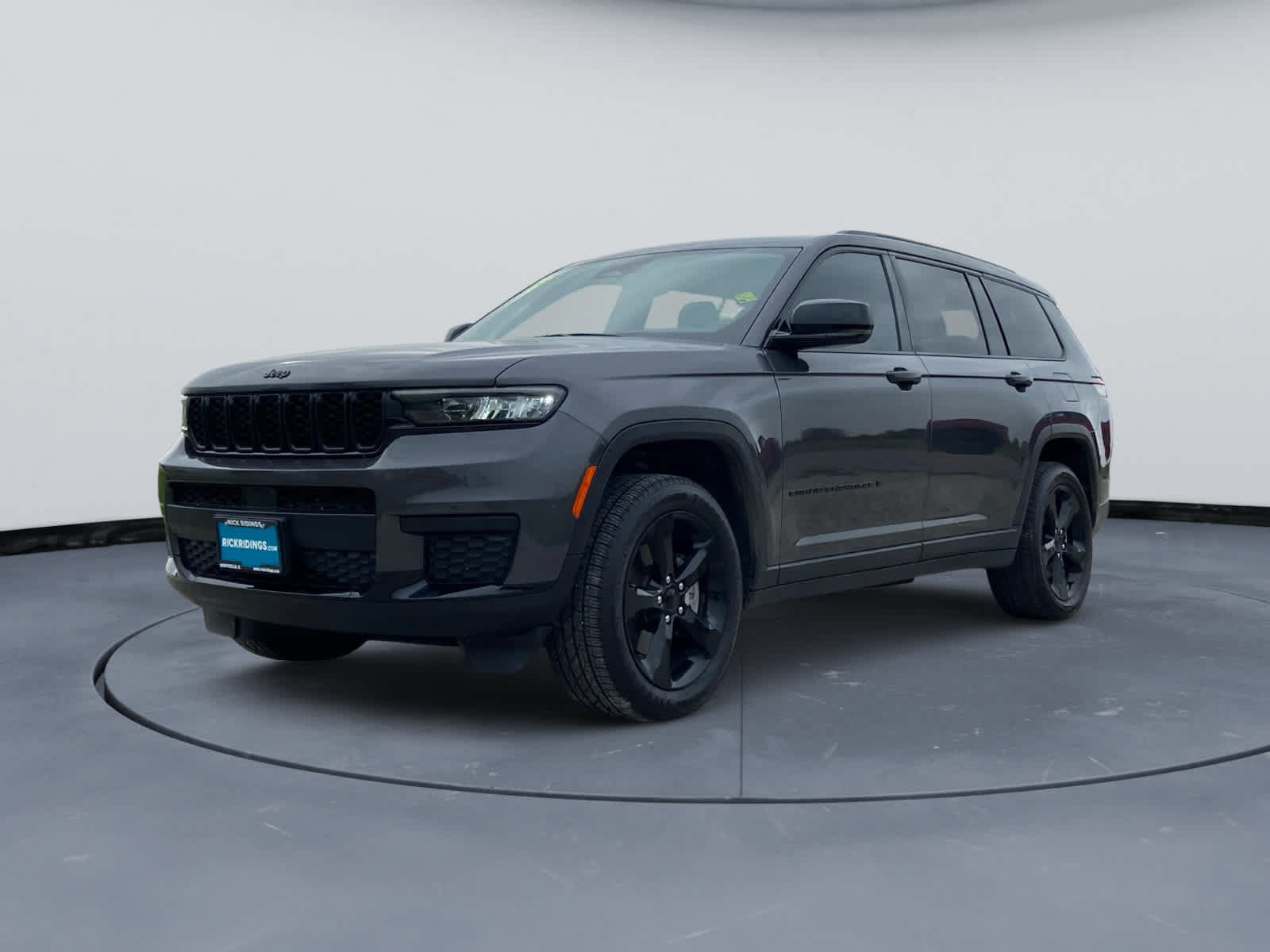 Used 2023 Jeep Grand Cherokee L Laredo AWD/4WD image 13