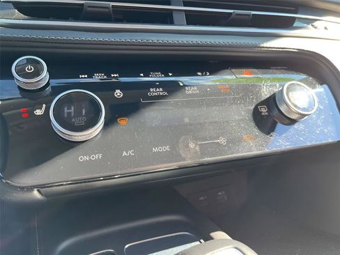 Used 2022 INFINITI QX60 Pure image 18