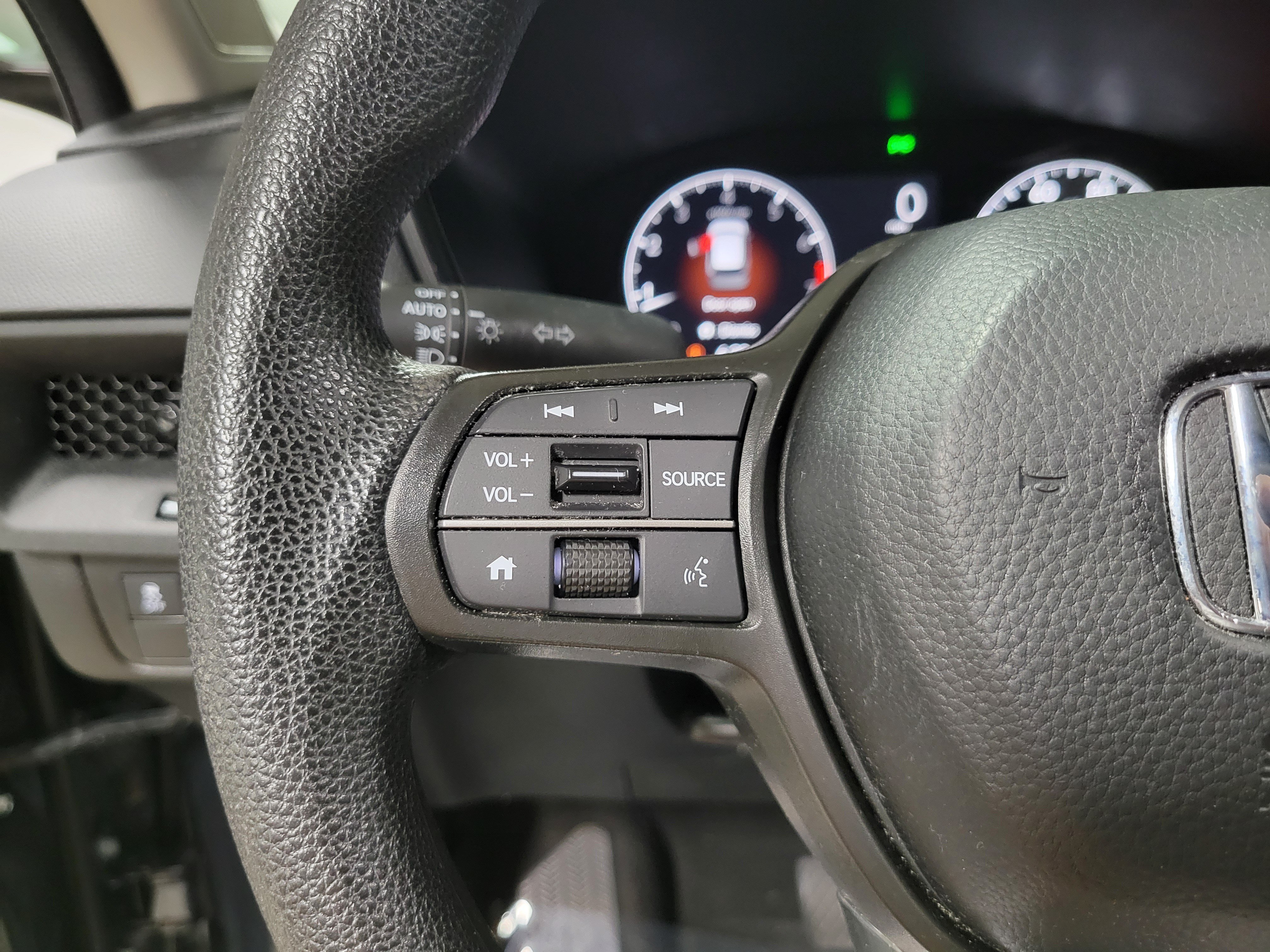 Used 2025 Honda CR-V EX image 24