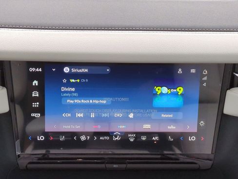 New 2025 Lincoln Navigator L Reserve AWD/4WD image 18