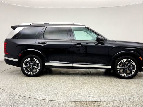 Used 2026 Hyundai Palisade Limited FWD image 4