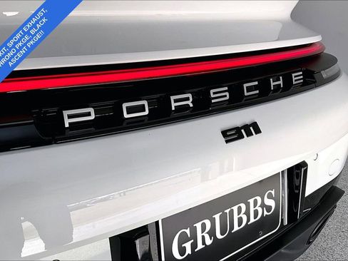 Used 2025 Porsche 911 Carrera image 38