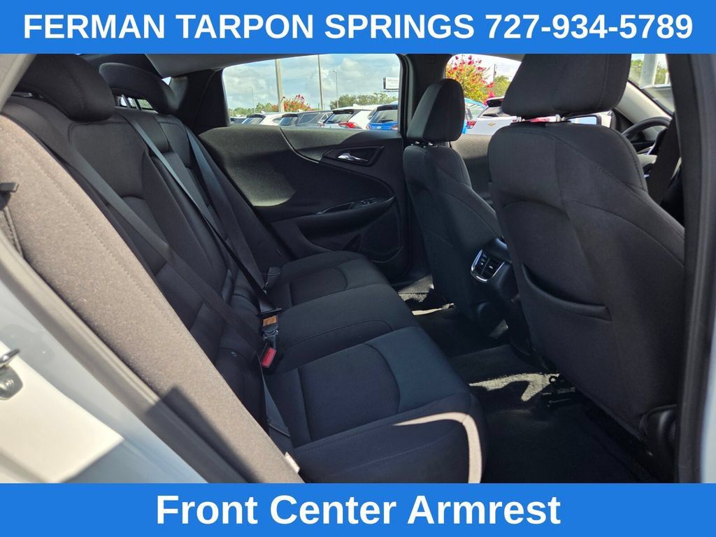 Used 2025 Chevrolet Malibu LT FWD image 21