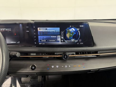 Used 2024 Nissan Ariya AWD image 20