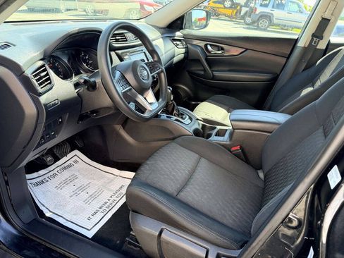 Used 2018 Nissan Rogue S AWD/4WD image 9