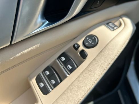 Used 2022 BMW X5 xDrive40i w/ Premium Package image 21