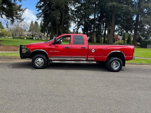 Used 2005 Dodge Ram 3500 Truck SLT w/ Quad Cab Big Horn Value Group image 2