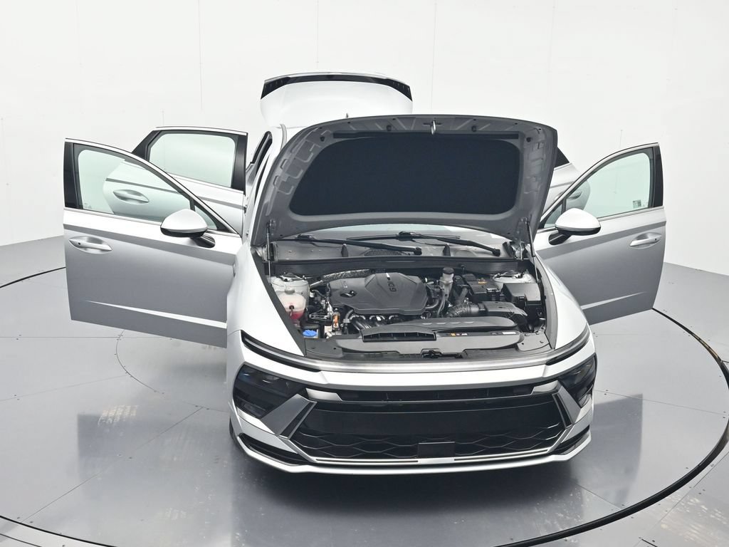 Used 2025 Hyundai Sonata SEL FWD image 45