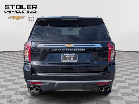 Used 2023 Chevrolet Suburban High Country w/ Advanced Technology Package AWD/4WD image 4