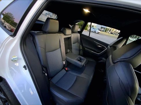 Used 2024 Toyota RAV4 XSE AWD/4WD image 19