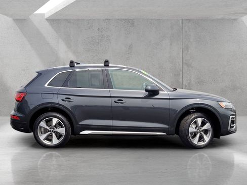 Used 2023 Audi Q5 2.0T Premium w/ Convenience Package AWD/4WD image 4