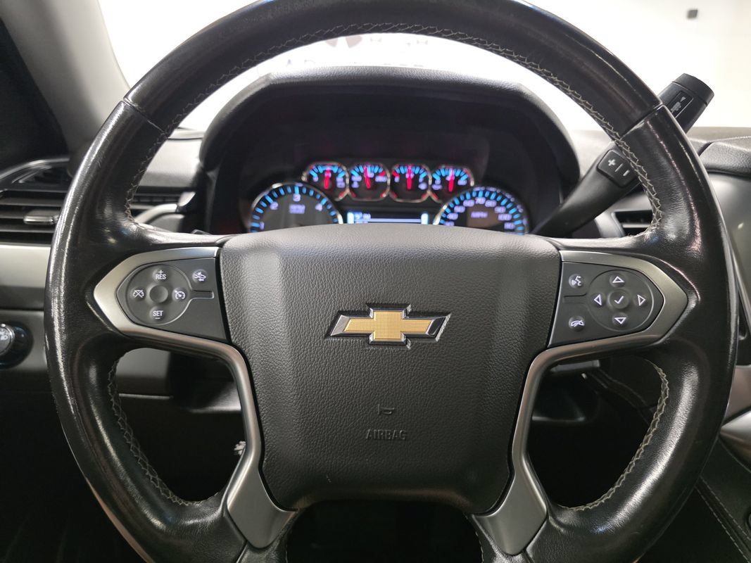 Used 2019 Chevrolet Suburban LT AWD/4WD image 33