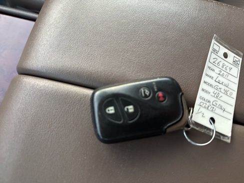 Used 2011 Lexus GX 460 w/ Comfort Plus Pkg image 43