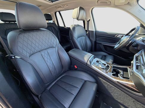 Used 2023 BMW X7 xDrive40i image 14