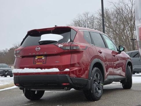 New 2026 Nissan Rogue SV w/ Cold Weather Package AWD/4WD image 18