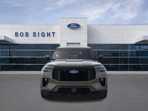 New 2026 Ford Explorer ST-Line w/ ST-Line Street Pack image 9