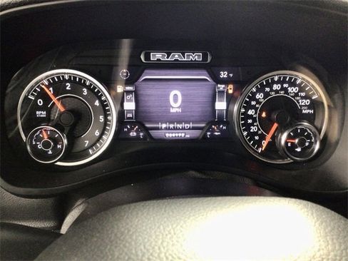 Used 2021 RAM 2500 Tradesman w/ Safety Group image 23