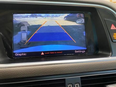 Used 2017 Audi Q5 2.0T Premium Plus w/ Technology Package image 21