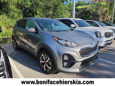 Certified 2022 Kia Sportage LX FWD image 1