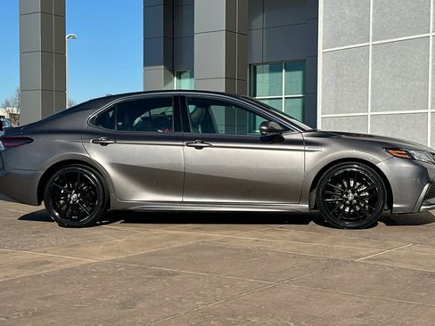 Certified 2021 Toyota Camry XSE image 3