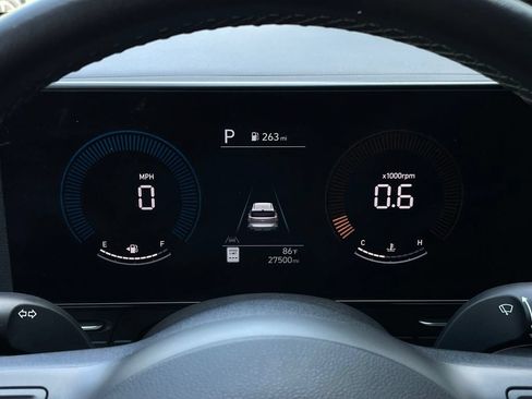 Used 2025 Hyundai Kona SEL FWD image 15