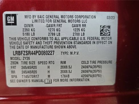 Used 2023 Buick Envision Avenir image 34