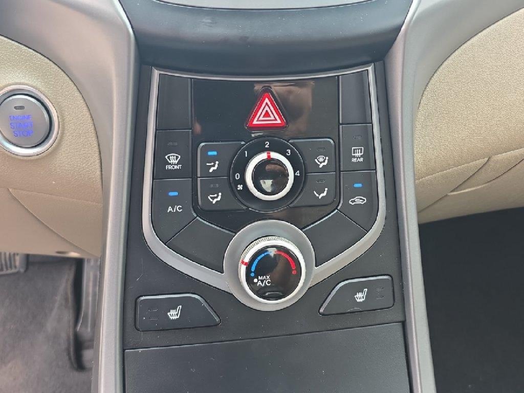 Used 2016 Hyundai Elantra Value Edition FWD image 17
