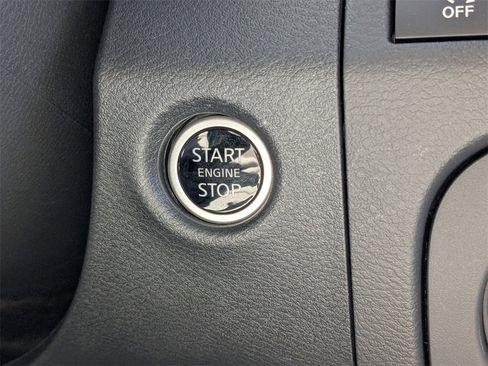 New 2025 Nissan Frontier SV image 27