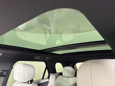 New 2026 Land Rover Range Rover Sport SE image 9