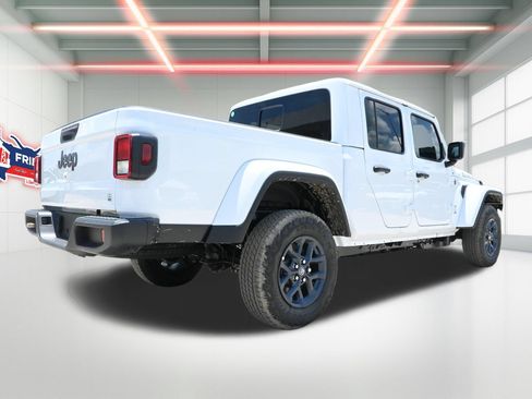 New 2026 Jeep Gladiator Mojave AWD/4WD image 3