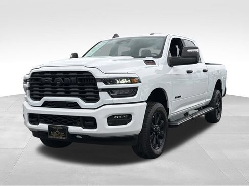 Used 2025 RAM 2500 Big Horn AWD/4WD image 4
