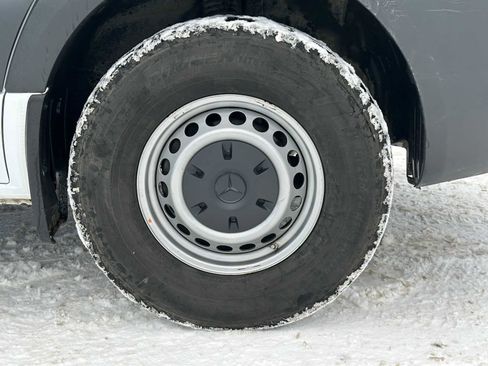 Used 2023 Mercedes-Benz Sprinter 2500 image 9