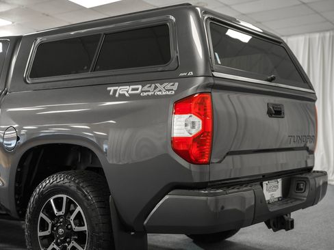 Used 2018 Toyota Tundra SR5 image 6