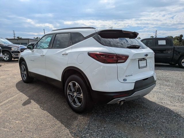 Used 2024 Chevrolet Blazer LT w/ Convenience Package FWD image 5