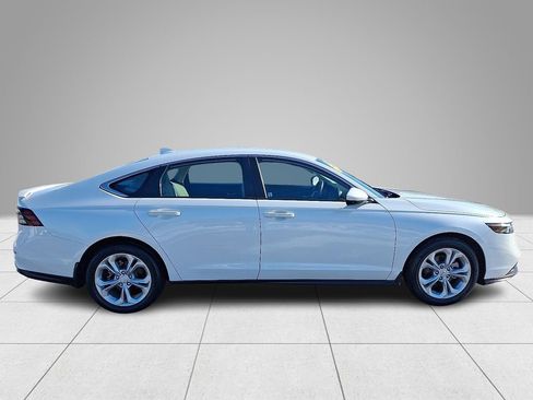 Used 2024 Honda Accord LX image 8